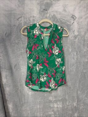 Green Floral Sleeveless V-Neck Tank Top